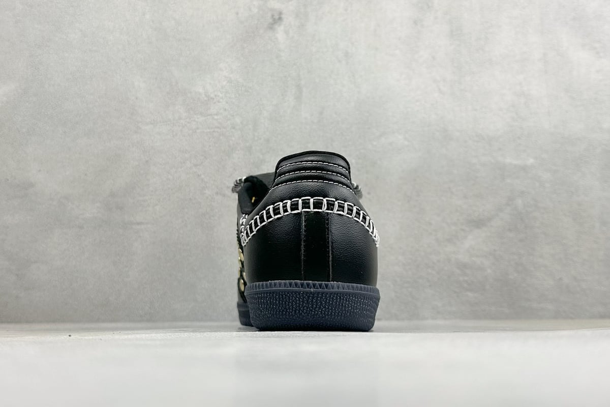 阿迪达斯 Adidas WB Studded Samba OG 银蓝黑 鞋底实拍图