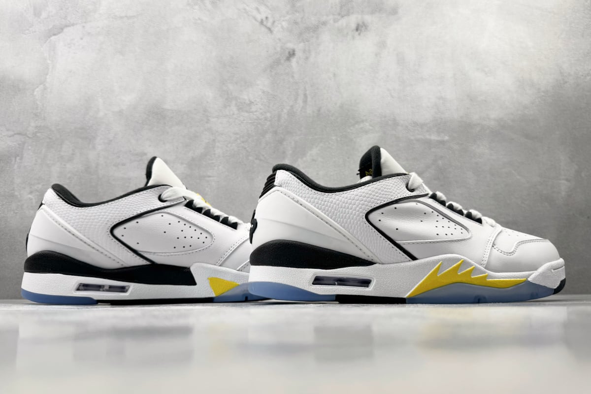 乔丹 Air Jordan Sixty Plus 白黑 白黑 鞋底实拍图