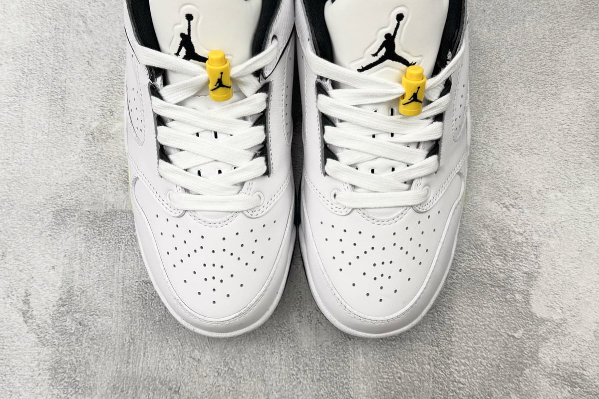 乔丹 Air Jordan Sixty Plus 白黑 白黑 鞋标实拍图