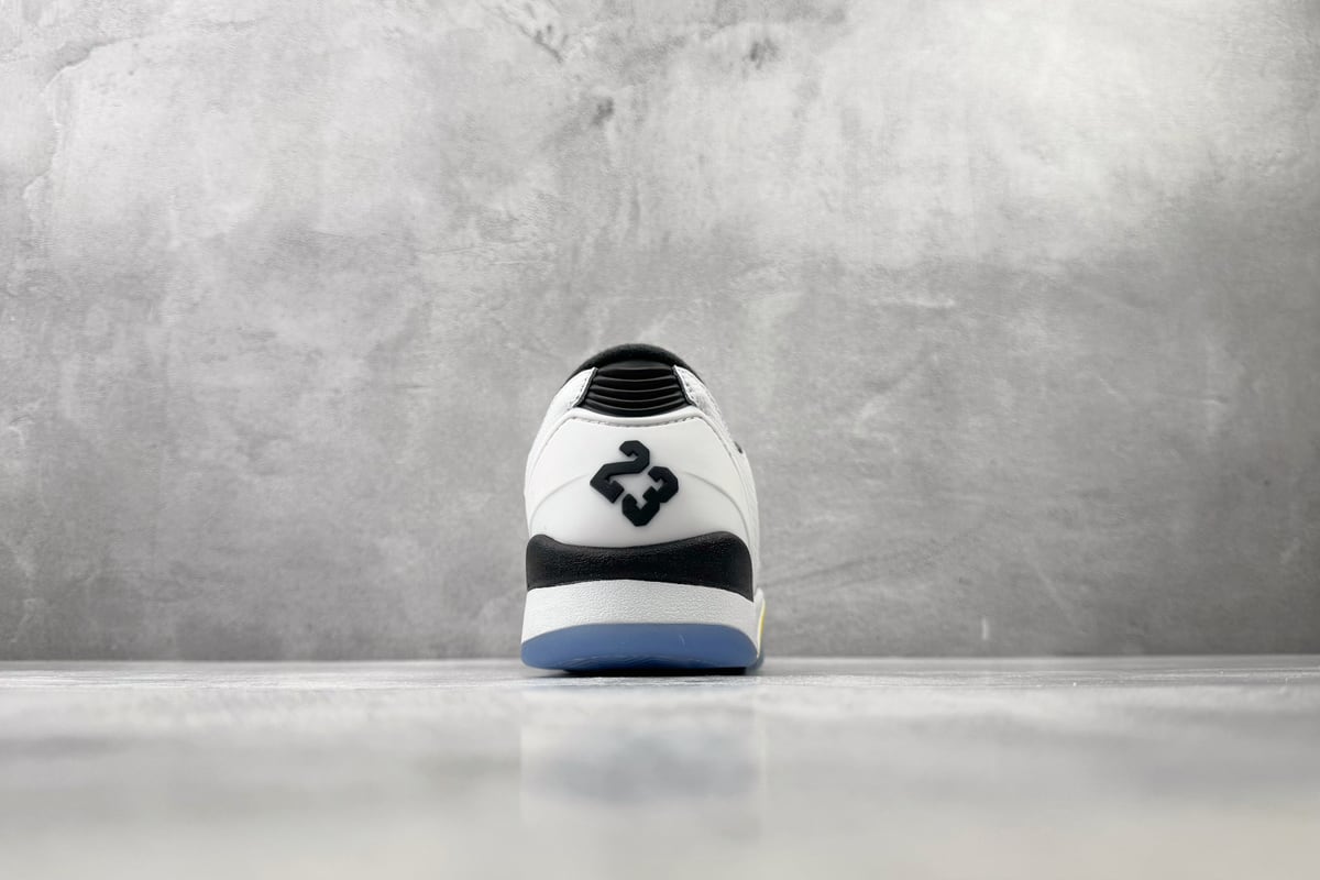 乔丹 Air Jordan Sixty Plus 白黑 白黑 细节实拍图