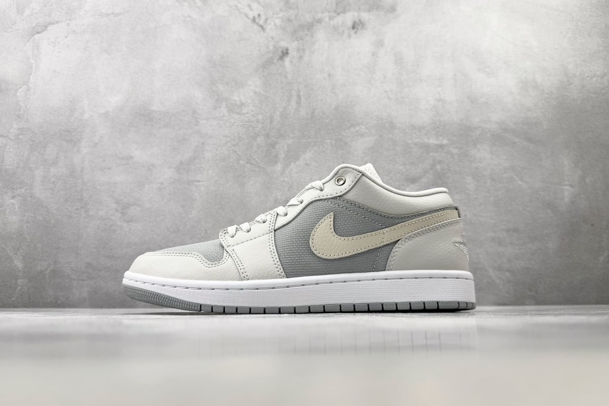 乔丹 Air Jordan 1 SE 浅灰 正面实拍图