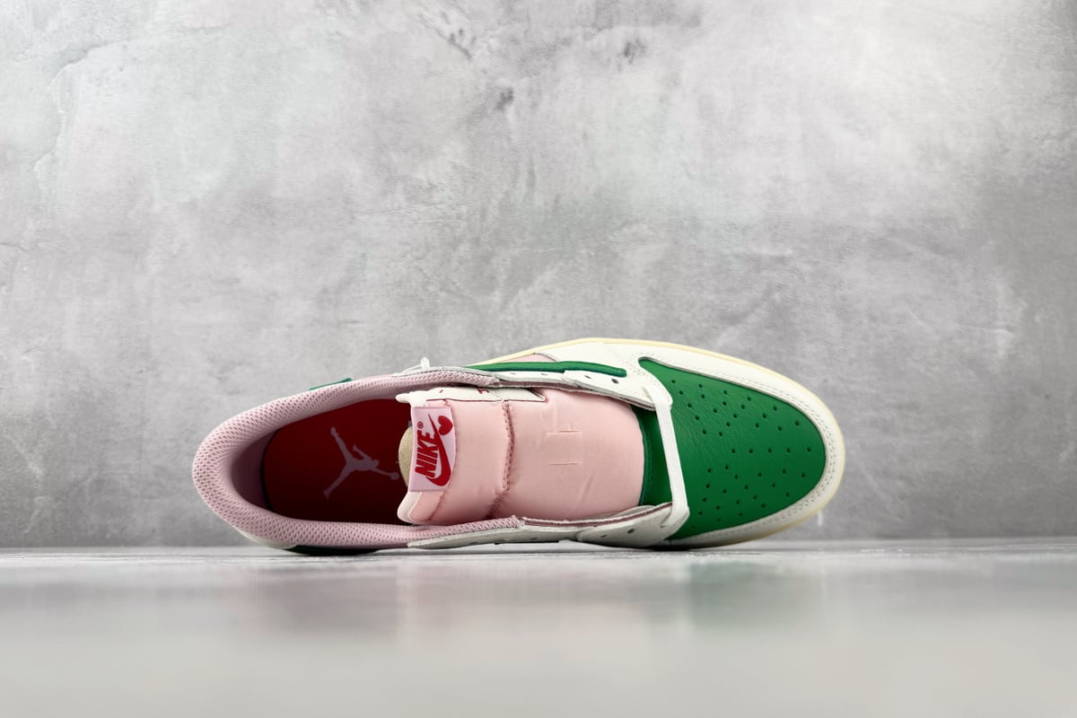 乔丹 Air Jordan × Travis Scott Air Jordan 1 OG 粉绿-实拍图3
