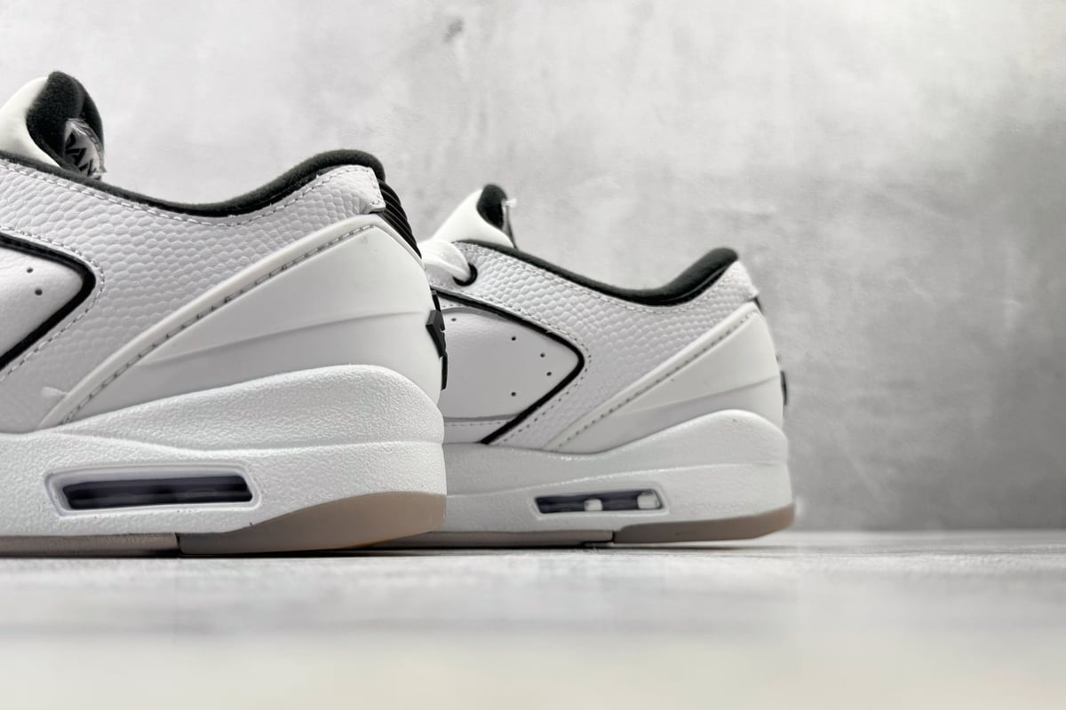 乔丹 Air Jordan Sixty Plus 白黑 上脚实拍图