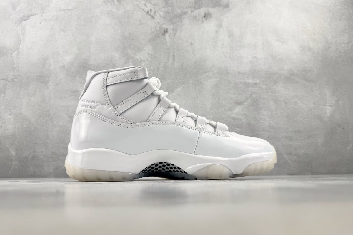 乔丹 Air Jordan × Comme des Garçons Air Jordan 11 白色-实拍图2