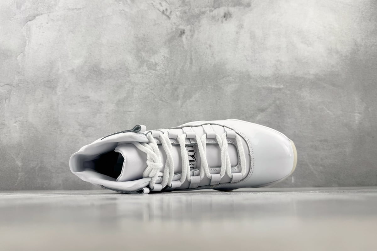 乔丹 Air Jordan × Comme des Garçons Air Jordan 11 白色-实拍图3