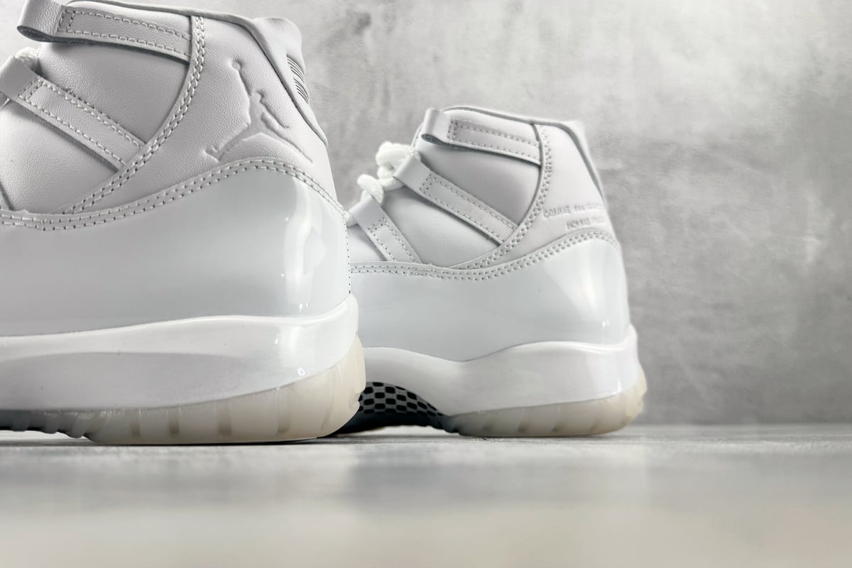 乔丹 Air Jordan × Comme des Garçons Air Jordan 11 白色-实拍图8