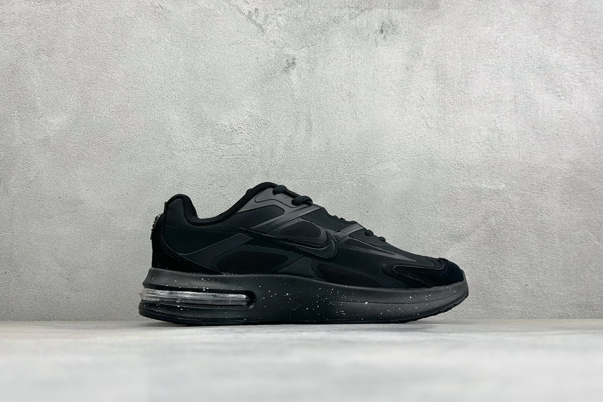 耐克 Nike Air Max Metro 舒适轻盈 防滑耐磨运动低帮跑步鞋 黑武士 侧面实拍图