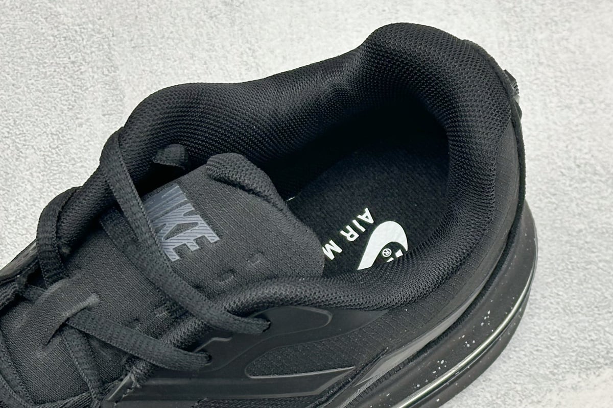 耐克 Nike Air Max Metro 舒适轻盈 防滑耐磨运动低帮跑步鞋 黑武士 上脚实拍图