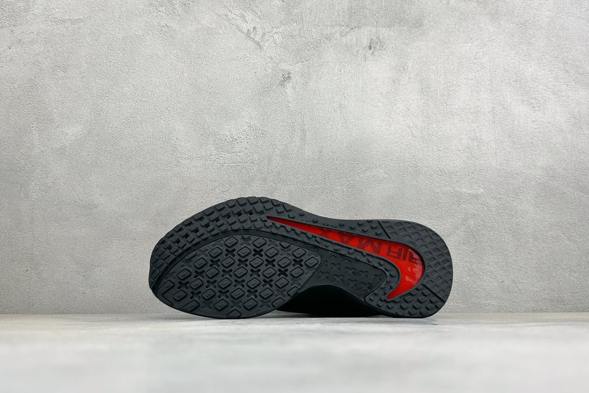 耐克 Nike Air Max Metro 舒适轻盈 防滑耐磨运动低帮跑步鞋 黑 鞋头实拍图