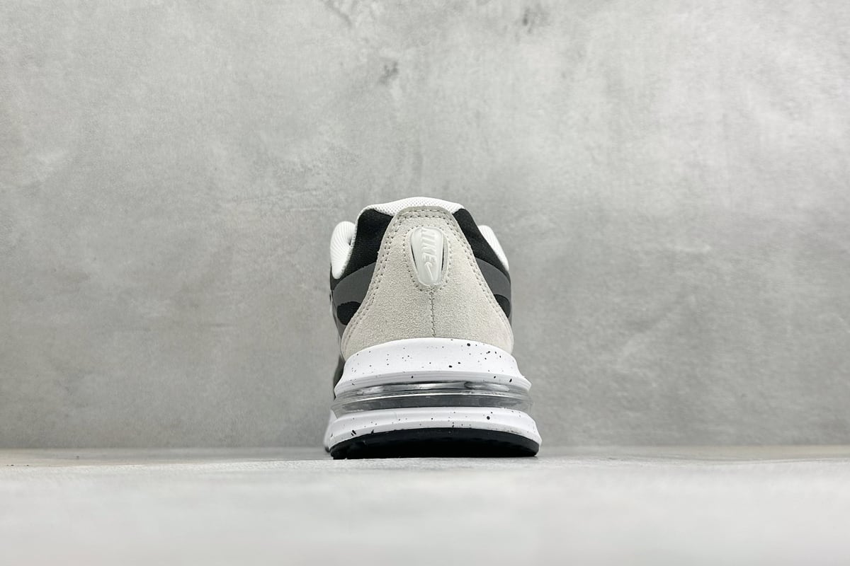耐克 Nike Air Max Metro 舒适轻盈 防滑耐磨运动低帮跑步鞋 黑白 鞋底实拍图