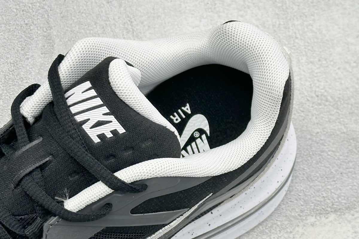 耐克 Nike Air Max Metro 舒适轻盈 防滑耐磨运动低帮跑步鞋 黑白 上脚实拍图