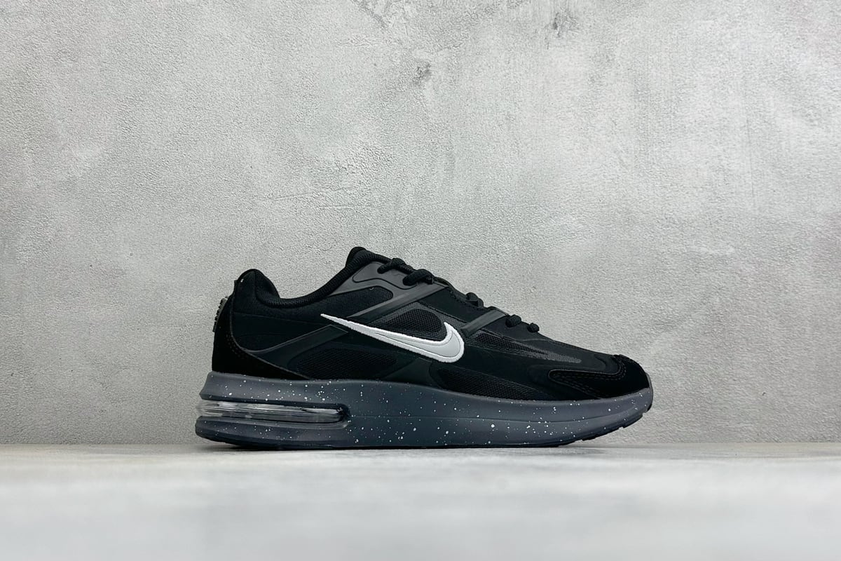 耐克 Nike Air Max Metro 舒适轻盈 防滑耐磨运动低帮跑步鞋 黑 侧面实拍图