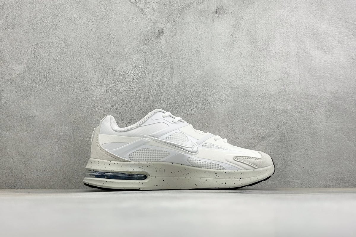 耐克 Nike Air Max Metro 舒适轻盈 防滑耐磨运动低帮跑步鞋 白 侧面实拍图