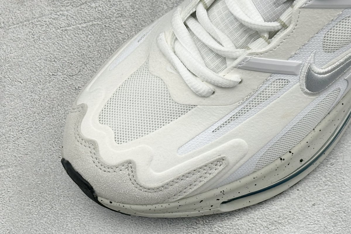 耐克 Nike Air Max Metro 舒适轻盈 防滑耐磨运动低帮跑步鞋 白 鞋标实拍图