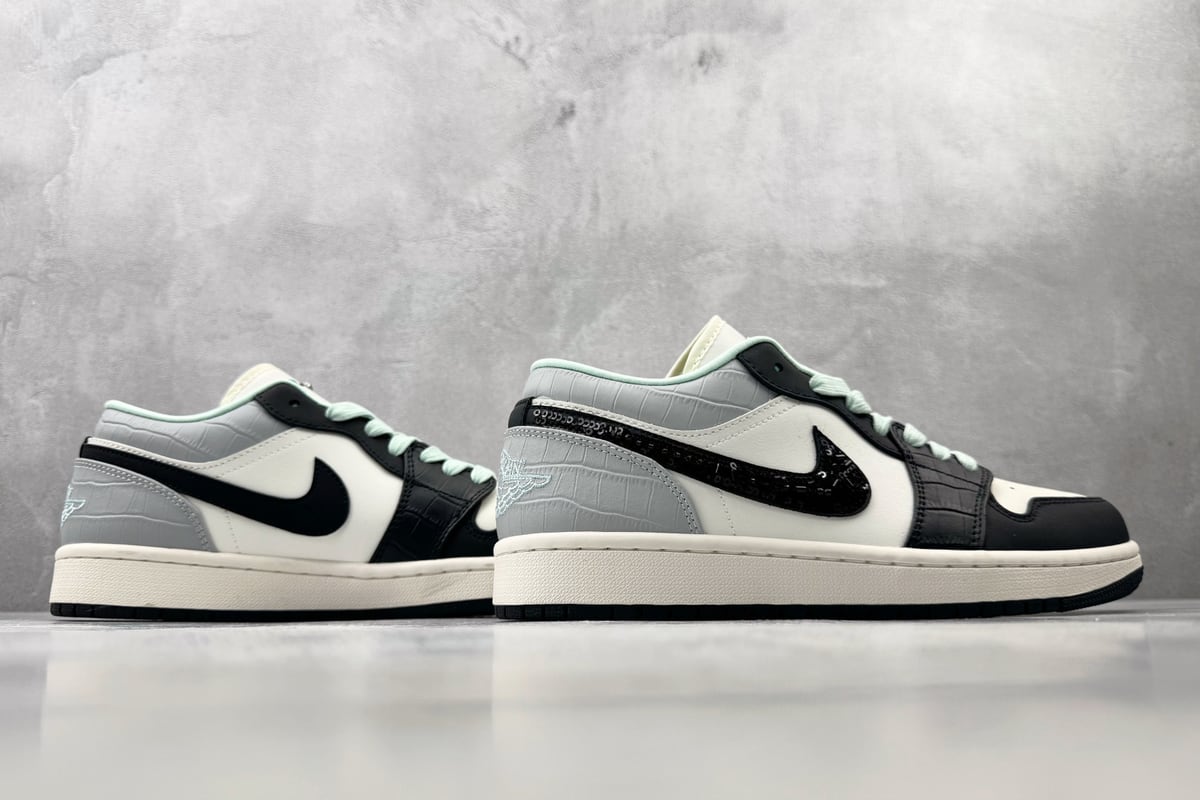 乔丹 Air Jordan 1 帆白 鞋底实拍图