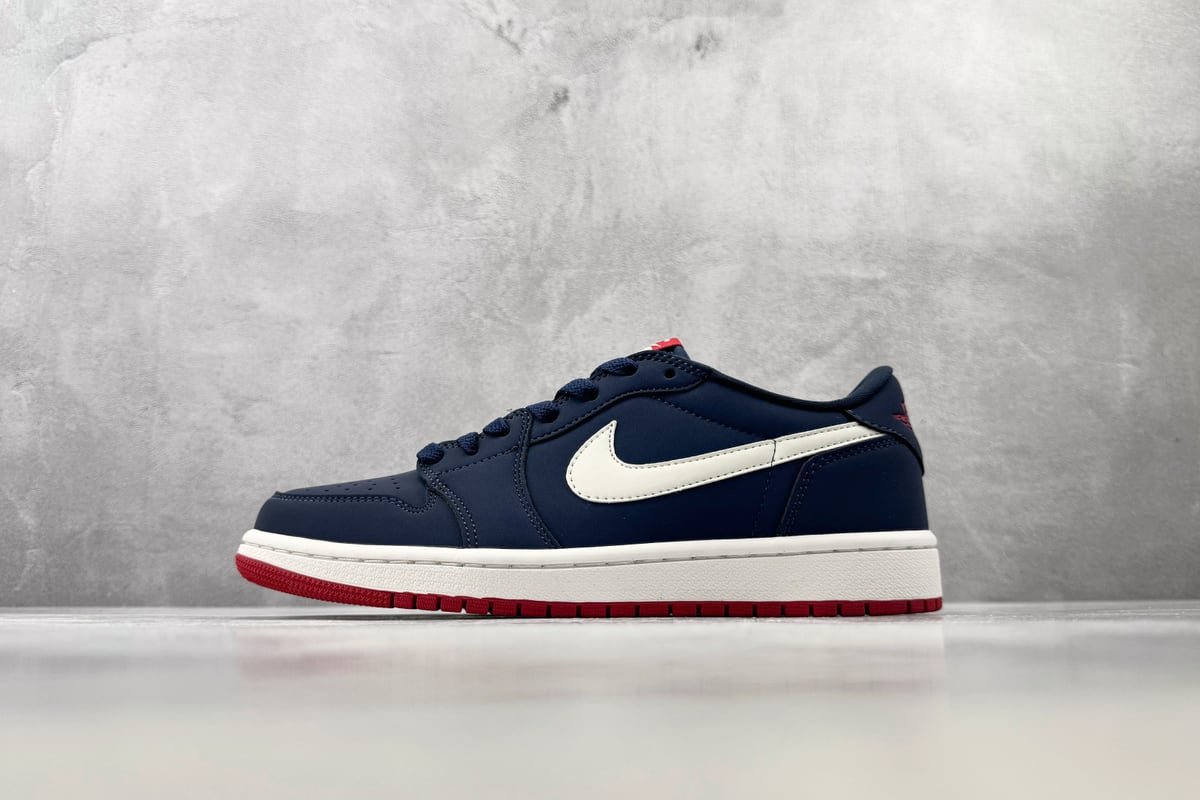 乔丹 Air Jordan 1 RETRO LOW OG 蓝白-实拍图1