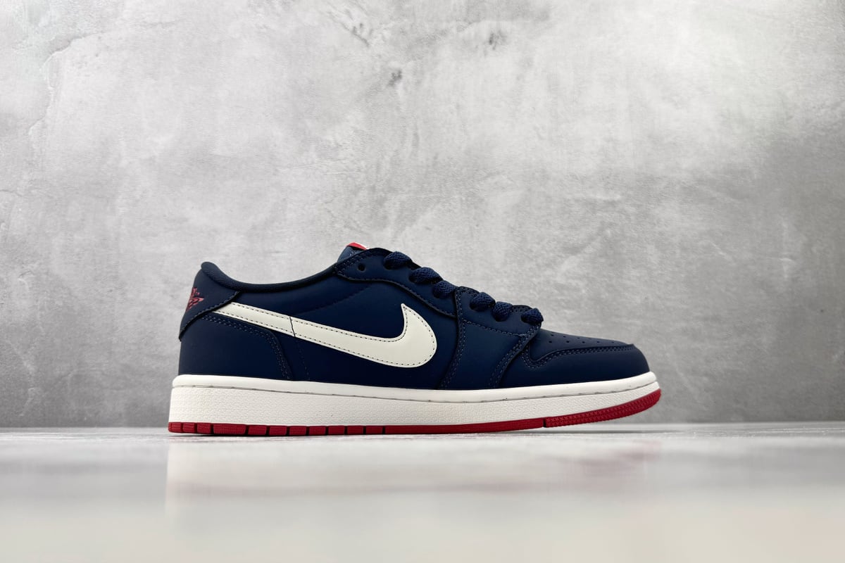 乔丹 Air Jordan 1 RETRO LOW OG 蓝白-实拍图2