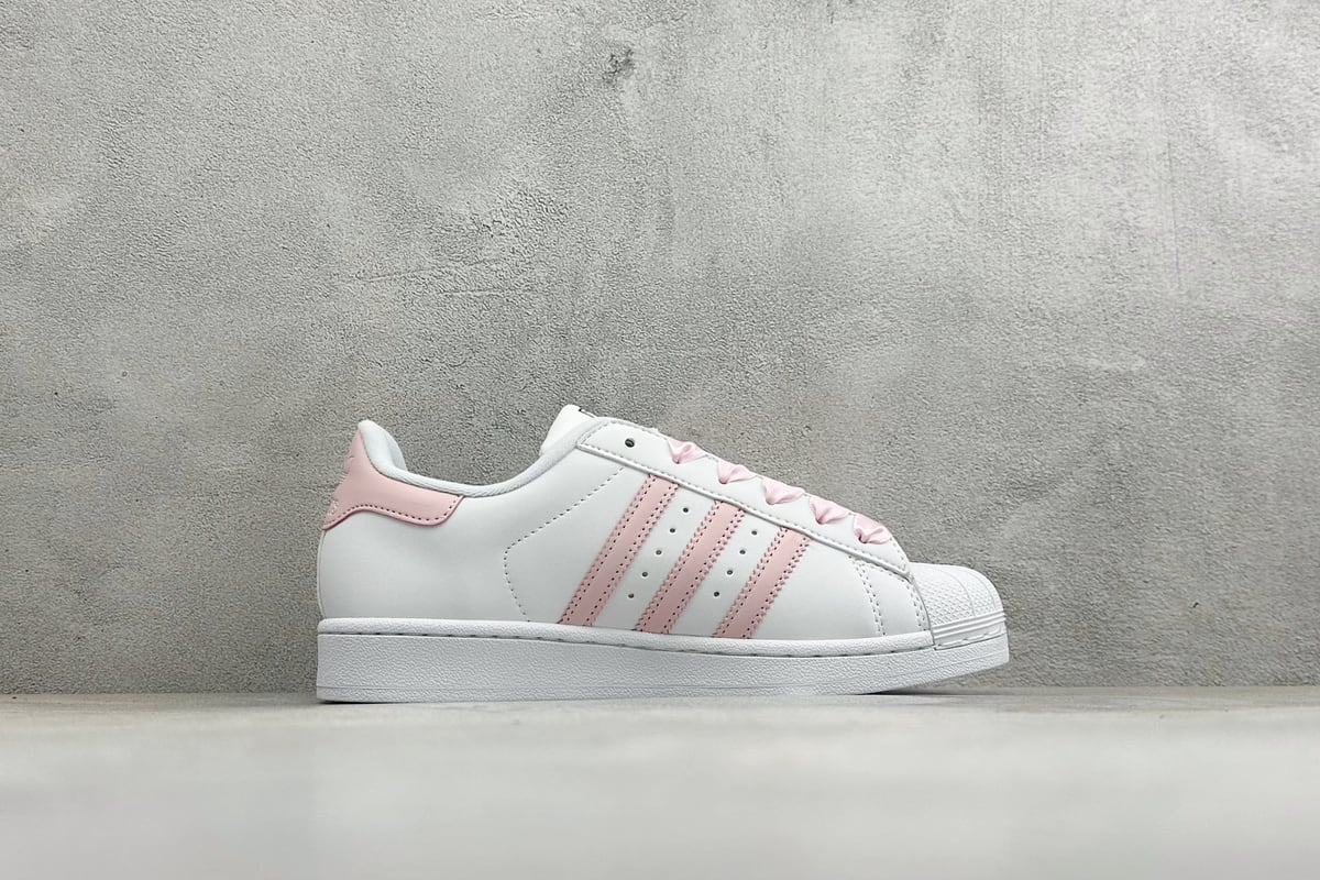 阿迪达斯 Adidas Originals Superstar 贝壳头板鞋 采用全新头层拼接皮革材质 后跟采用特色3D立体印字 渠道正品订单 诠释市场最高工艺水平 全鞋进口头层皮料打造。区别市面普通真标版本,进出专柜无压力-实拍图2