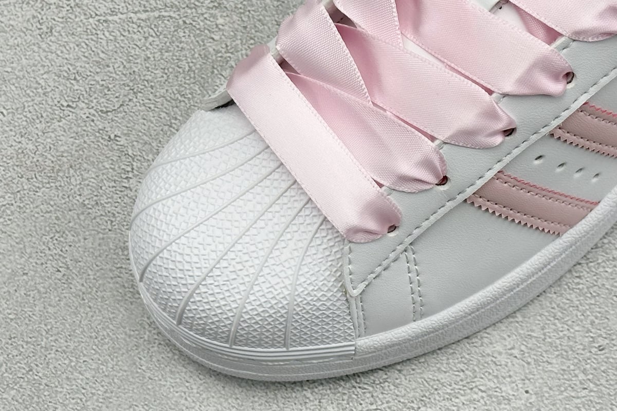 阿迪达斯 Adidas Originals Superstar 贝壳头板鞋 采用全新头层拼接皮革材质 后跟采用特色3D立体印字 渠道正品订单 诠释市场最高工艺水平 全鞋进口头层皮料打造。区别市面普通真标版本,进出专柜无压力-实拍图7