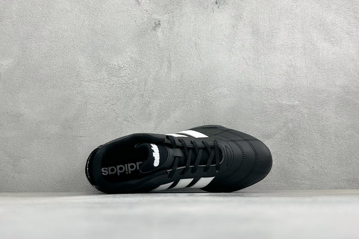 阿迪达斯 Adidas Trainers 赛车跆拳道二代 阿迪经典复古慢跑鞋 白色 背面实拍图