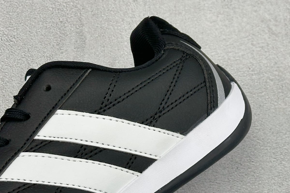 阿迪达斯 Adidas Trainers 赛车跆拳道二代 阿迪经典复古慢跑鞋 白色 细节实拍图