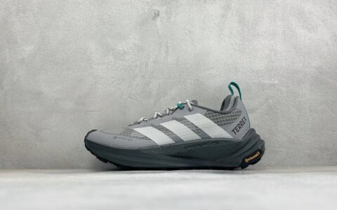 阿迪达斯Adidas Terrex Freehiker 3 Low GTX 阿迪达斯银蓝黑透气缓震休闲生活鞋纯原版本 货号：KA3855