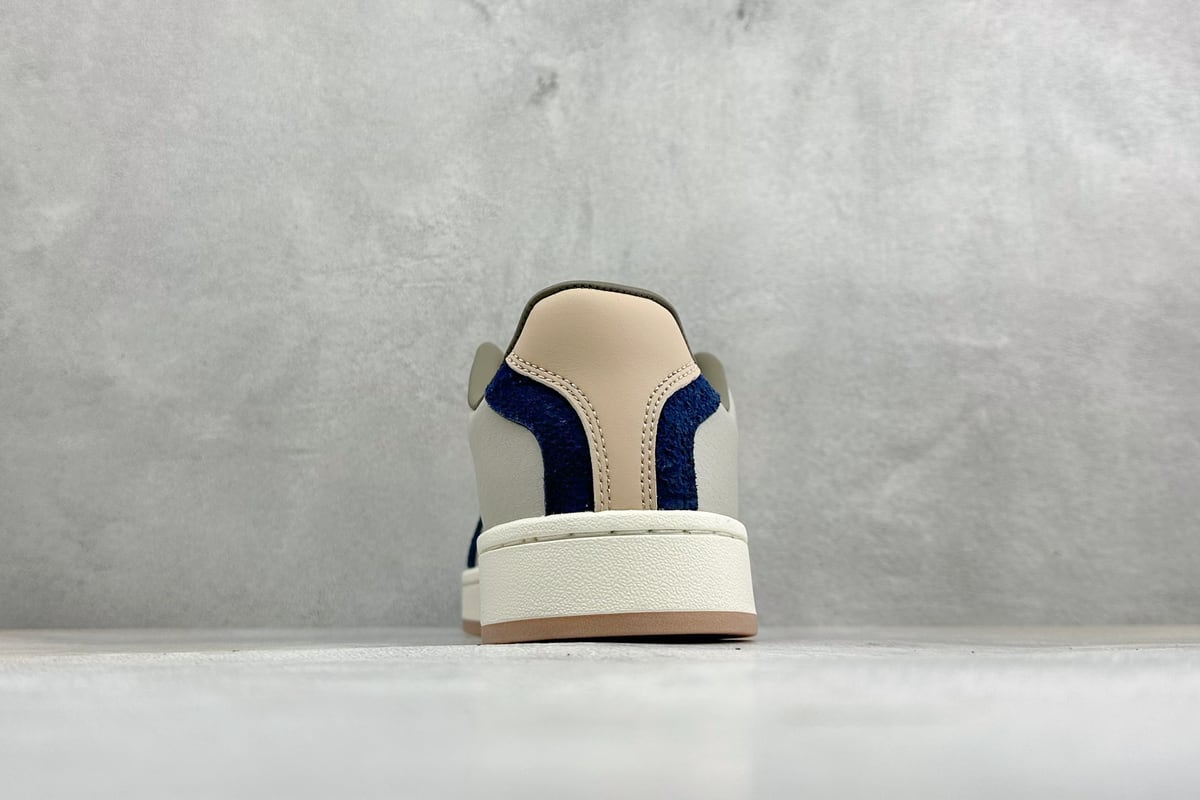 阿迪达斯 Adidas originals × Whitaker Group BW 白蓝黑 鞋底实拍图