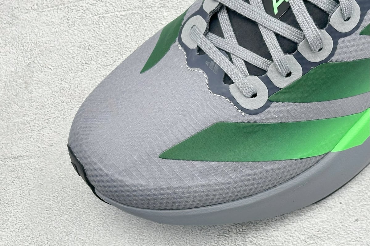 阿迪达斯 Adidas Adizero Evo SL 阿迪超轻透气缓震跑鞋 整体外观造型与adiZero Adios Pro EVO 1非常相似 中底配置方面搭载全掌Lightstrike Pro-实拍图7