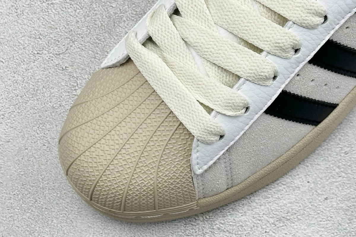 阿迪达斯 Adidas Originals Superstar 贝壳头板鞋 采用全新头层拼接皮革材质 后跟采用特色3D立体印字 渠道正品订单 诠释市场最高工艺水平 全鞋进口头层皮料打造。区别市面普通真标版本，进出专柜无压力-实拍图7