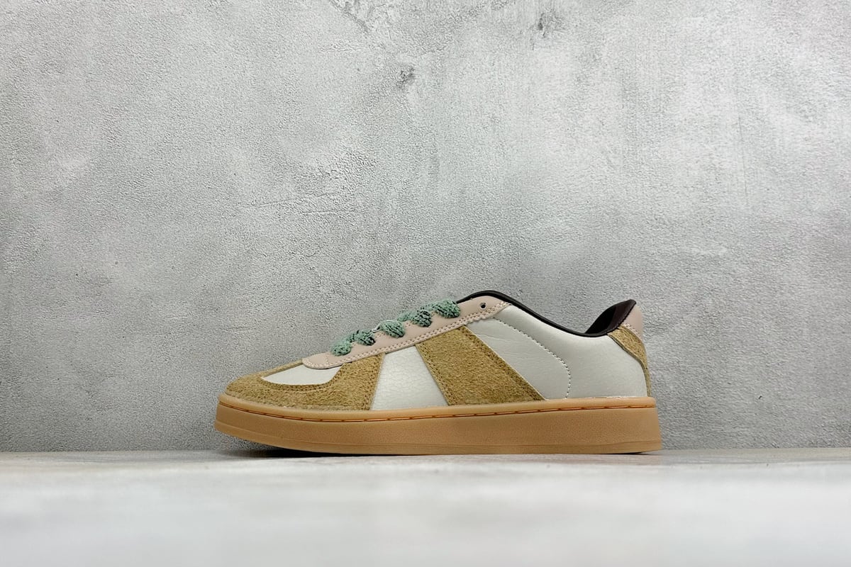 阿迪达斯 Adidas originals × Whitaker Group BW 白绿黑 正面实拍图