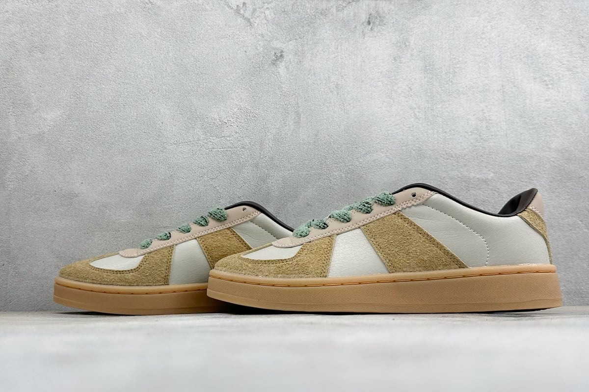 阿迪达斯 Adidas originals × Whitaker Group BW 白绿黑 鞋跟实拍图