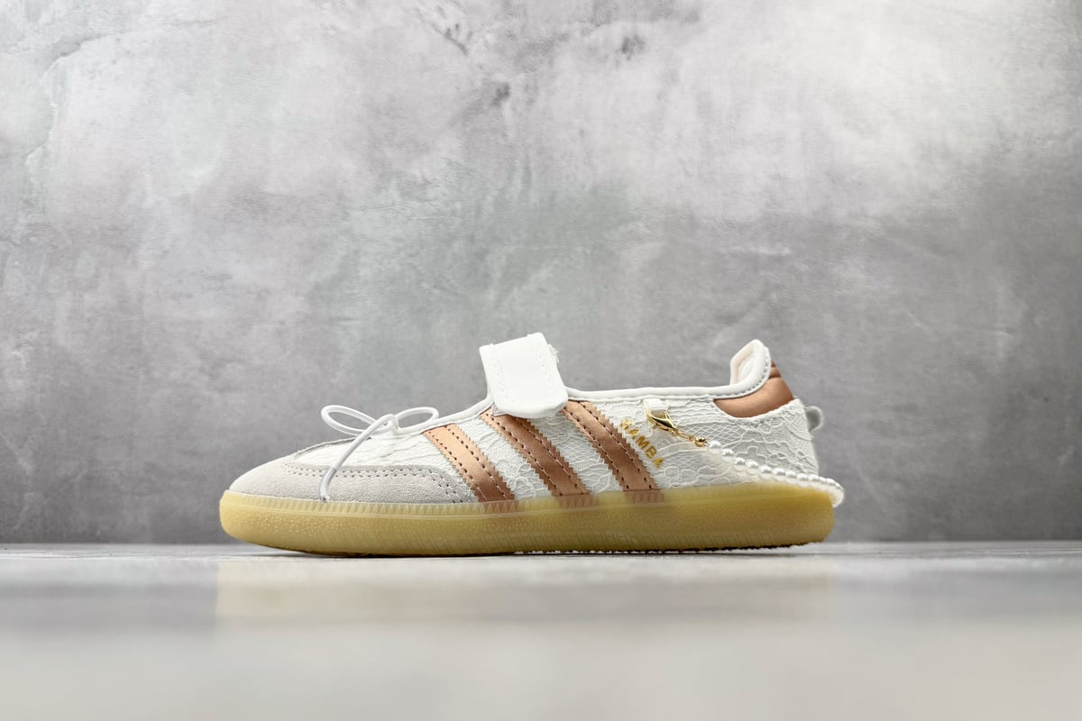 阿迪达斯 Adidas originals Samba Jane 白香槟金 正面实拍图