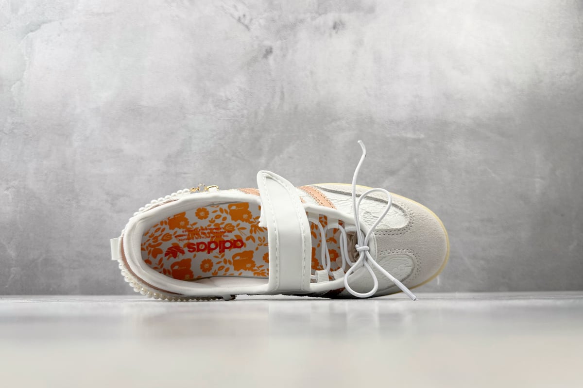 阿迪达斯 Adidas originals Samba Jane 白香槟金 背面实拍图