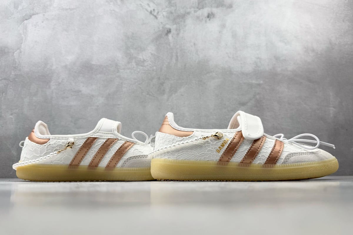 阿迪达斯 Adidas originals Samba Jane 白香槟金 鞋底实拍图