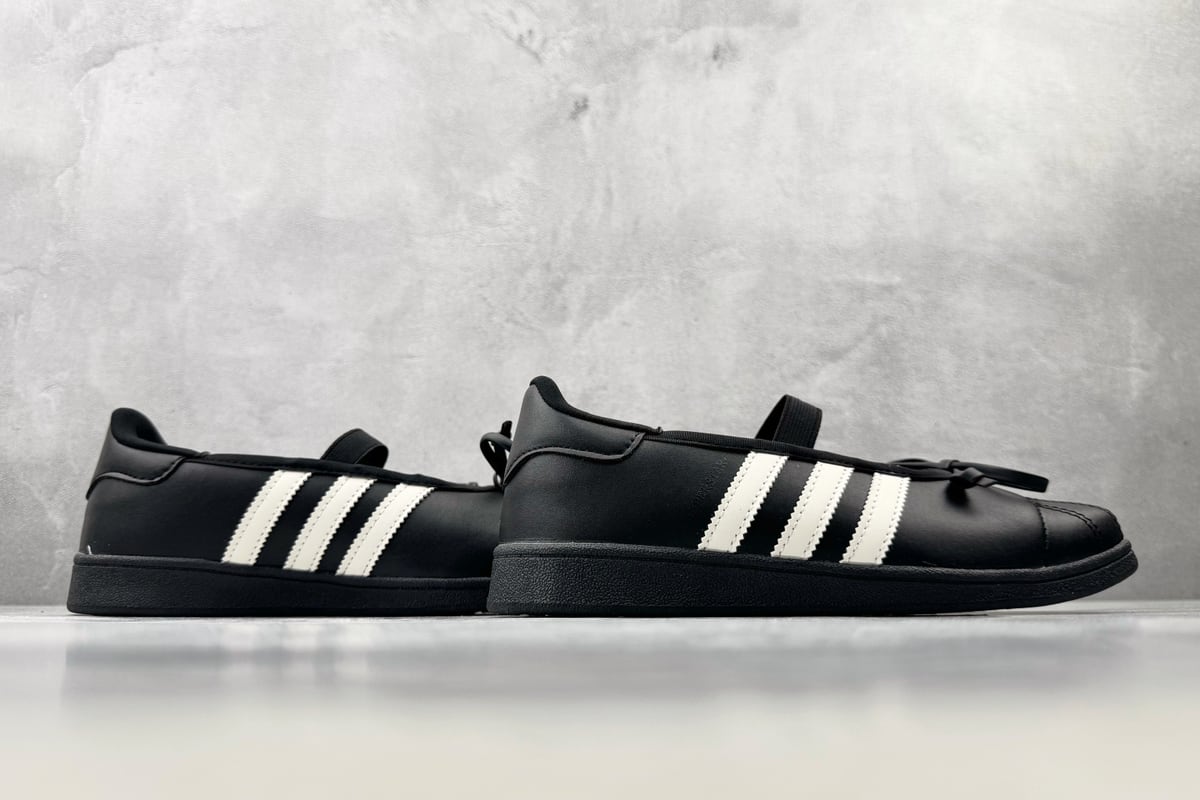 阿迪达斯 Adidas originals × Jennie SUPERSTAR 白银黑 鞋底实拍图
