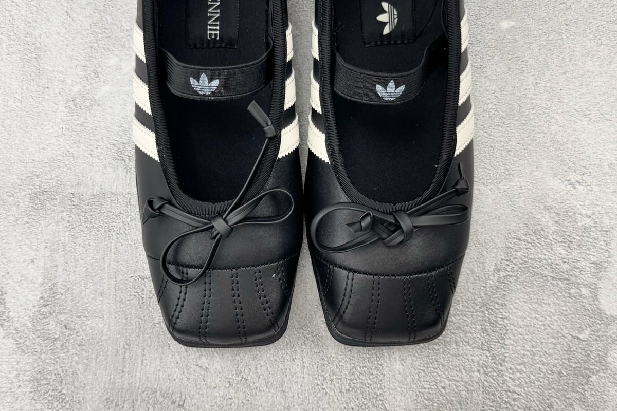 阿迪达斯 Adidas originals × Jennie SUPERSTAR 白银黑 鞋标实拍图