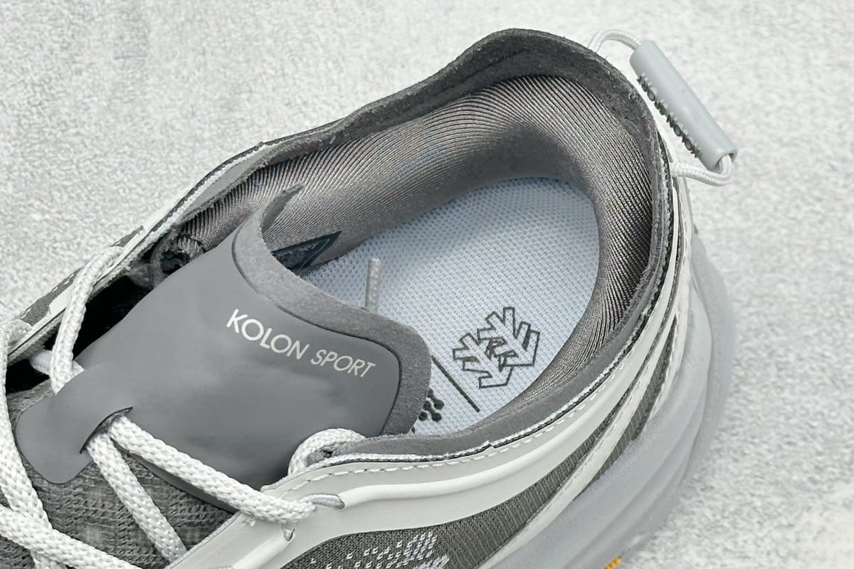 可隆 KOLON KS-LITE跨世徒步鞋 白黑 上脚实拍图