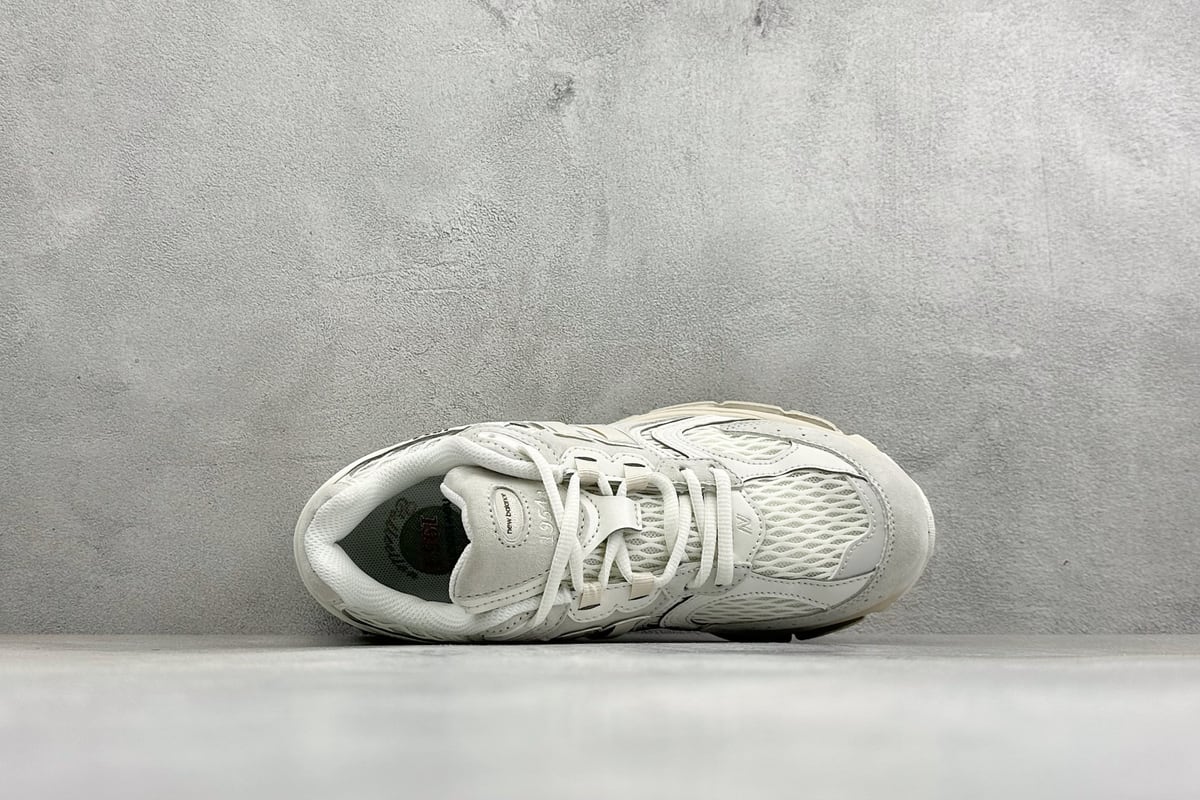 新百伦 New Balance 1954R系列 新百伦 复古单品宝藏老爹鞋款 复古元素叠加 质感超级棒 原楦版型材料细节做工精细 作为NB最经典的档案鞋型之一-实拍图3