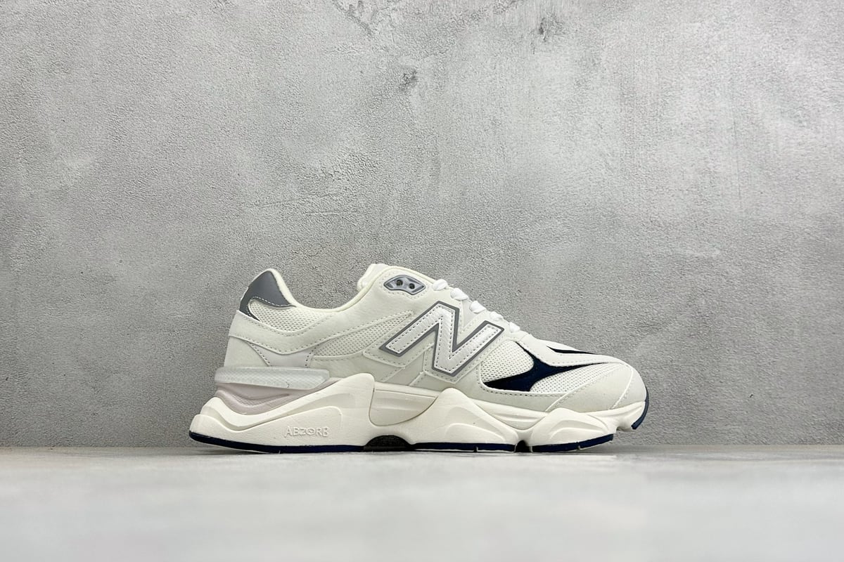 新百伦 New Balance 9060系列 新百伦 复古休闲运动慢跑鞋 鞋面大身由空间双格及磨砂鞋面拼接而生 采用大面积网眼以及麂皮材质覆盖鞋身 还原经典气质 搭载ABZORB避震科技 由泡沫聚酯制成 上脚可以有效减少由鞋底反弹对身体及双腿的冲击力-实拍图2