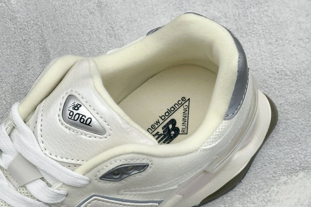 新百伦 New Balance 9060系列 新百伦 复古休闲运动慢跑鞋 鞋面大身由空间双格及磨砂鞋面拼接而生 采用大面积网眼以及麂皮材质覆盖鞋身 还原经典气质 搭载ABZORB避震科技 由泡沫聚酯制成 上脚可以有效减少由鞋底反弹对身体及双腿的冲击力-实拍图8