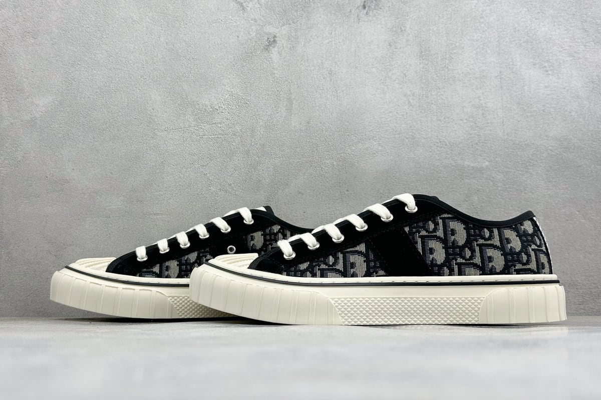 迪奥 Dior Hooper 绒面革拼接 平底系带 低帮 贝壳头帆布鞋-实拍图5