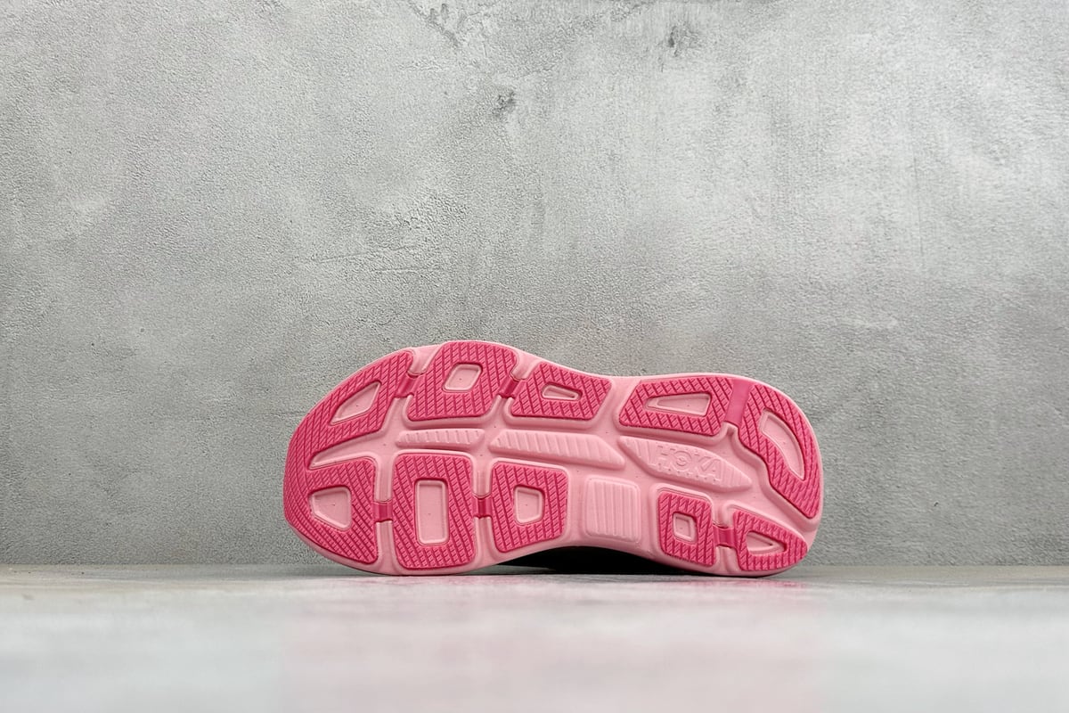 霍伽 HOKA ONE ONE M CLIFTON 10 轻量低帮户外越野跑鞋 白红粉 鞋头实拍图