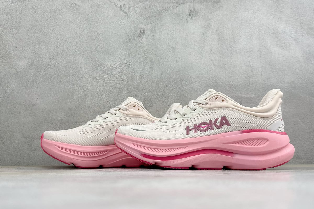 霍伽 HOKA ONE ONE M CLIFTON 10 轻量低帮户外越野跑鞋 白红粉 鞋跟实拍图