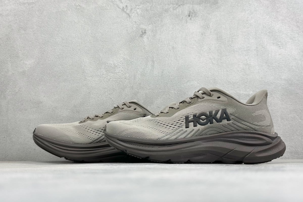 霍伽 HOKA ONE ONE M CLIFTON 11 轻量低帮户外越野跑鞋 灰褐 鞋跟实拍图