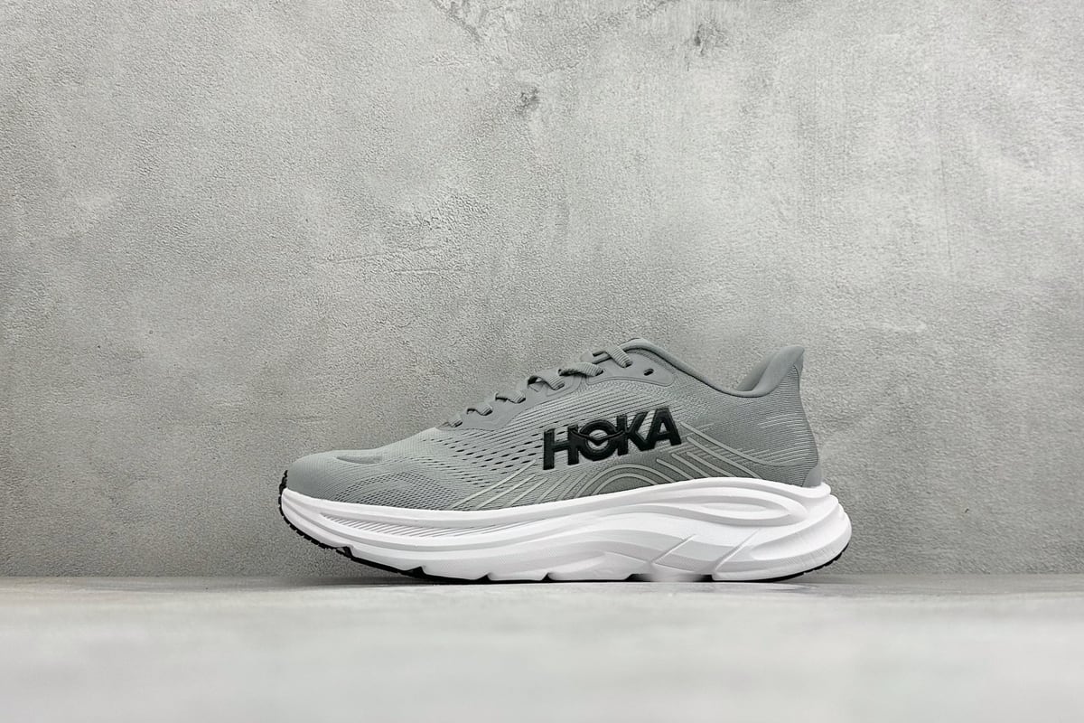霍伽 HOKA ONE ONE M CLIFTON 11 轻量低帮户外越野跑鞋 灰白 正面实拍图