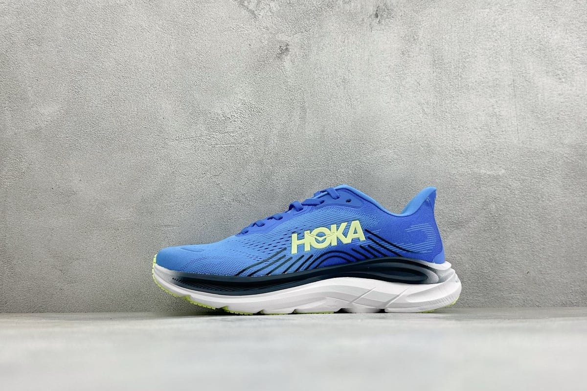 霍伽 HOKA ONE ONE M CLIFTON 11 轻量低帮户外越野跑鞋 蓝绿 正面实拍图