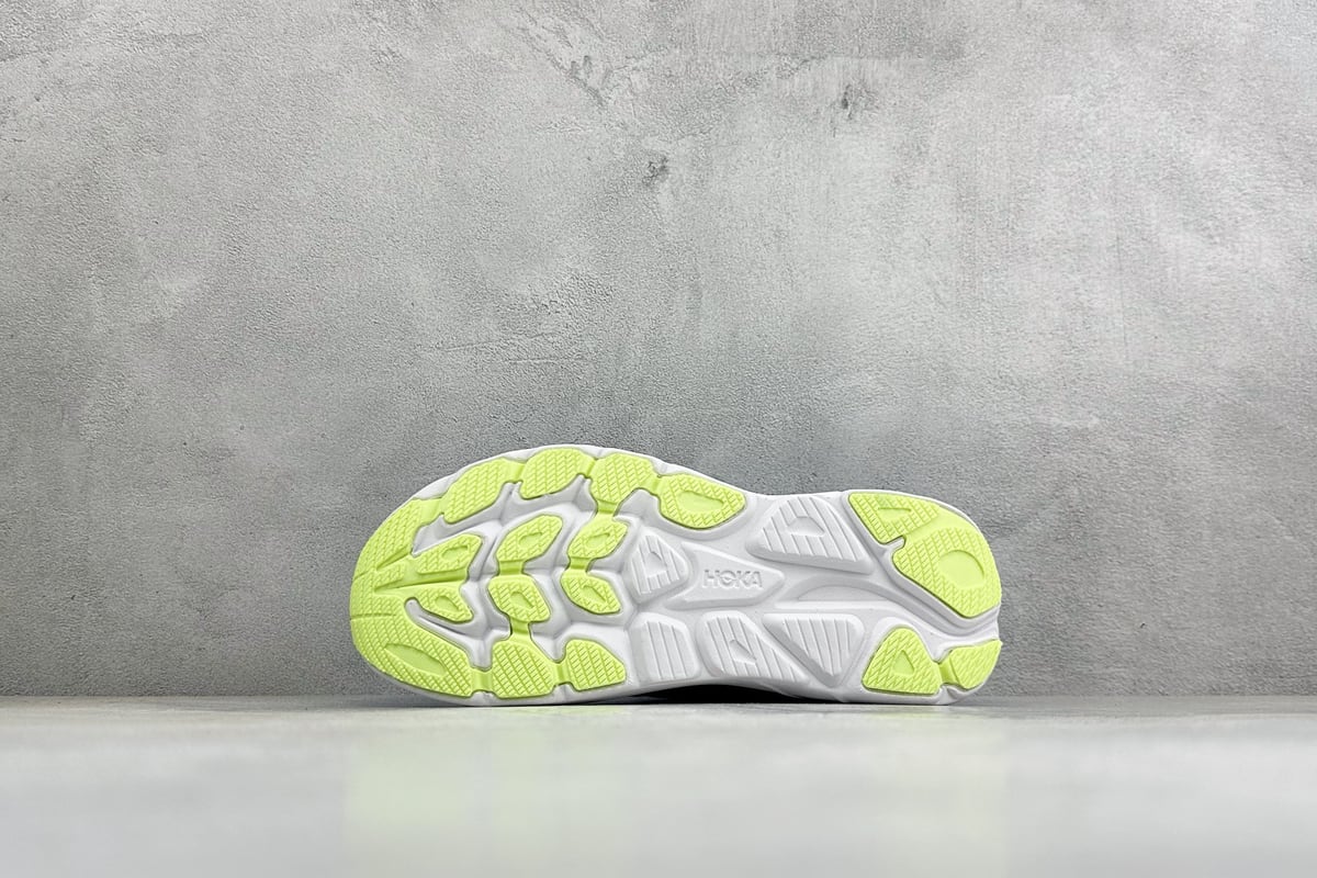 霍伽 HOKA ONE ONE M CLIFTON 11 轻量低帮户外越野跑鞋 蓝绿 鞋头实拍图