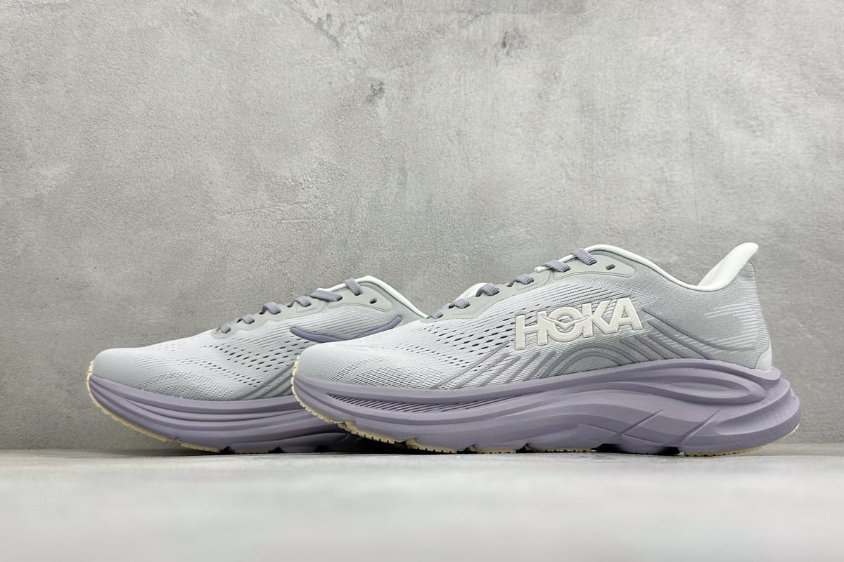 霍伽 HOKA ONE ONE M CLIFTON 11 轻量低帮户外越野跑鞋 灰紫 鞋跟实拍图