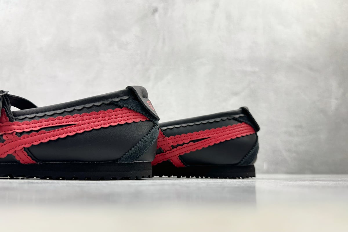 鬼塚虎 Onitsuka Tiger MEXICO 66 TGRS 黑红白 上脚实拍图