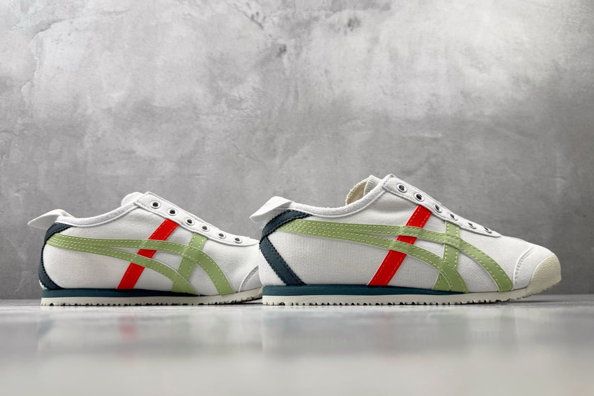 鬼塚虎 Onitsuka Tiger MEXICO 66 SLIP-ON白绿色 鞋底实拍图